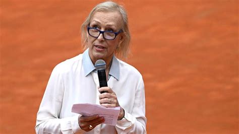 martina navratilova health problems.